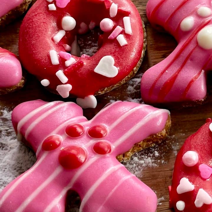 YumYum4DOGS - Wholesale Pet Treats - Dog - Mini XOs Valentines dog treats