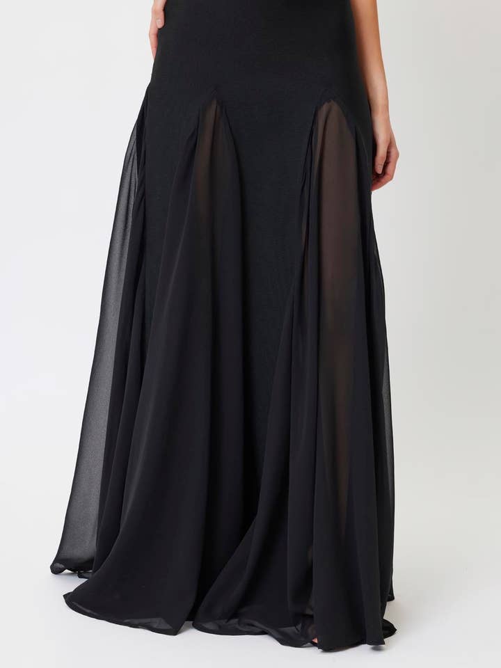 Bianca and Bridget - Wholesale Dress – Women's - Mae Maxi Dress Black7