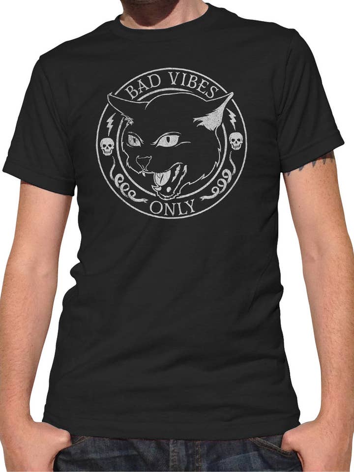 T-shirt Bad Vibes Only pour hommes pour la vente par Boredwalk