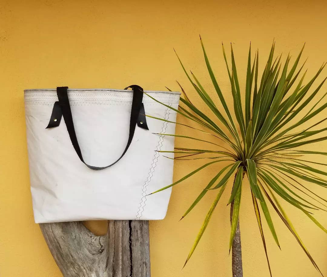 Landfall Leatherworks - Wholesale Beach Bag - The Lazarette Sailcloth Beach Bag
