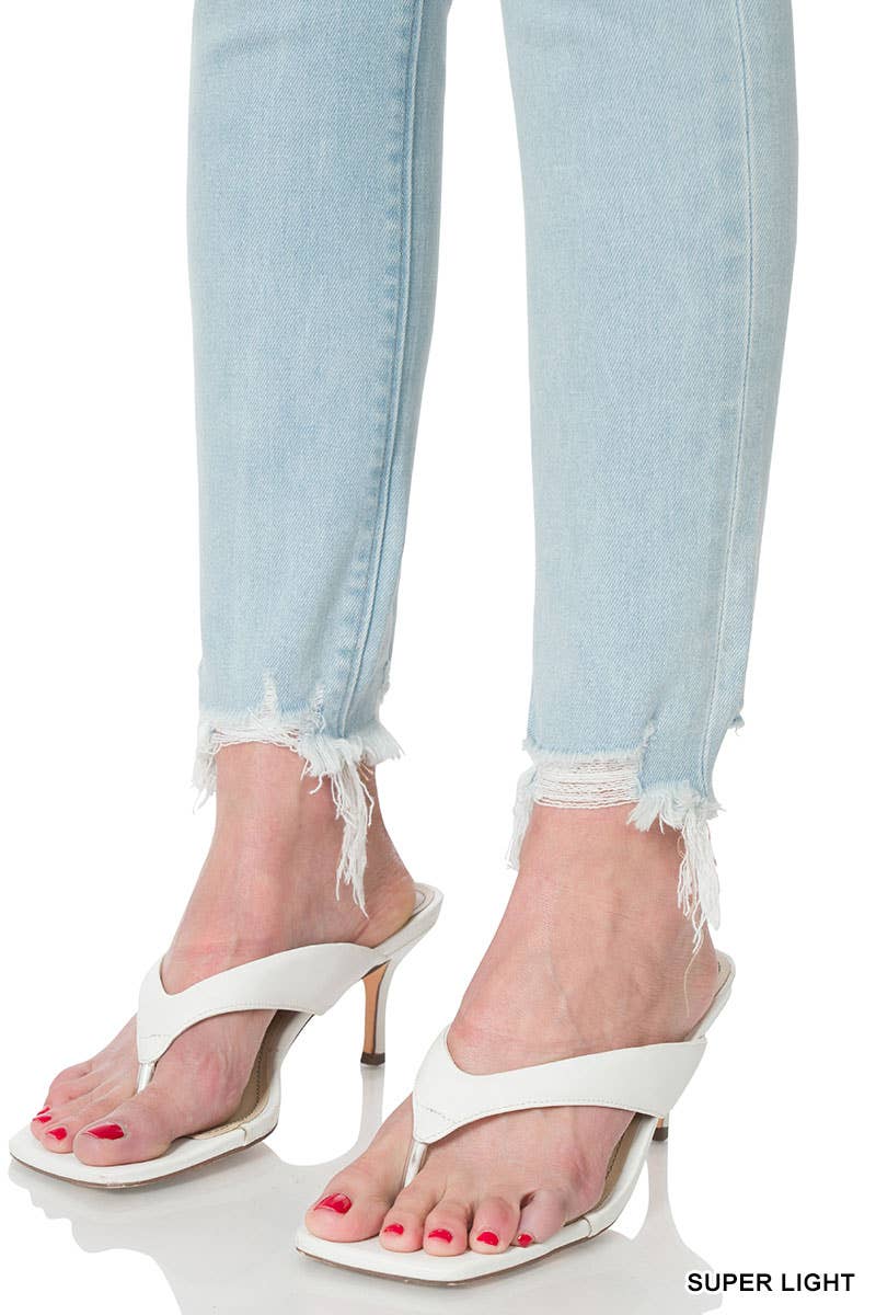 SUPER LJUS-134697 ...SC134697 DISTRESSED KNAPPGYLFS ANKELSKINNY JEANS för wholesale på Faire6