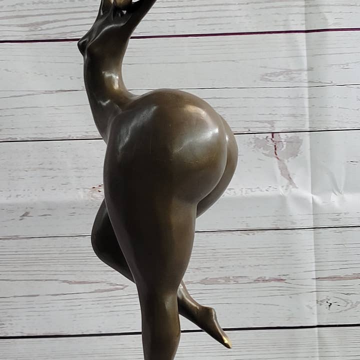Bronzhaus - Wholesale Sculpture - Curvy Woman Fertility Dancer Female Figure Sexy Bronze Sculpture Statue Original Art