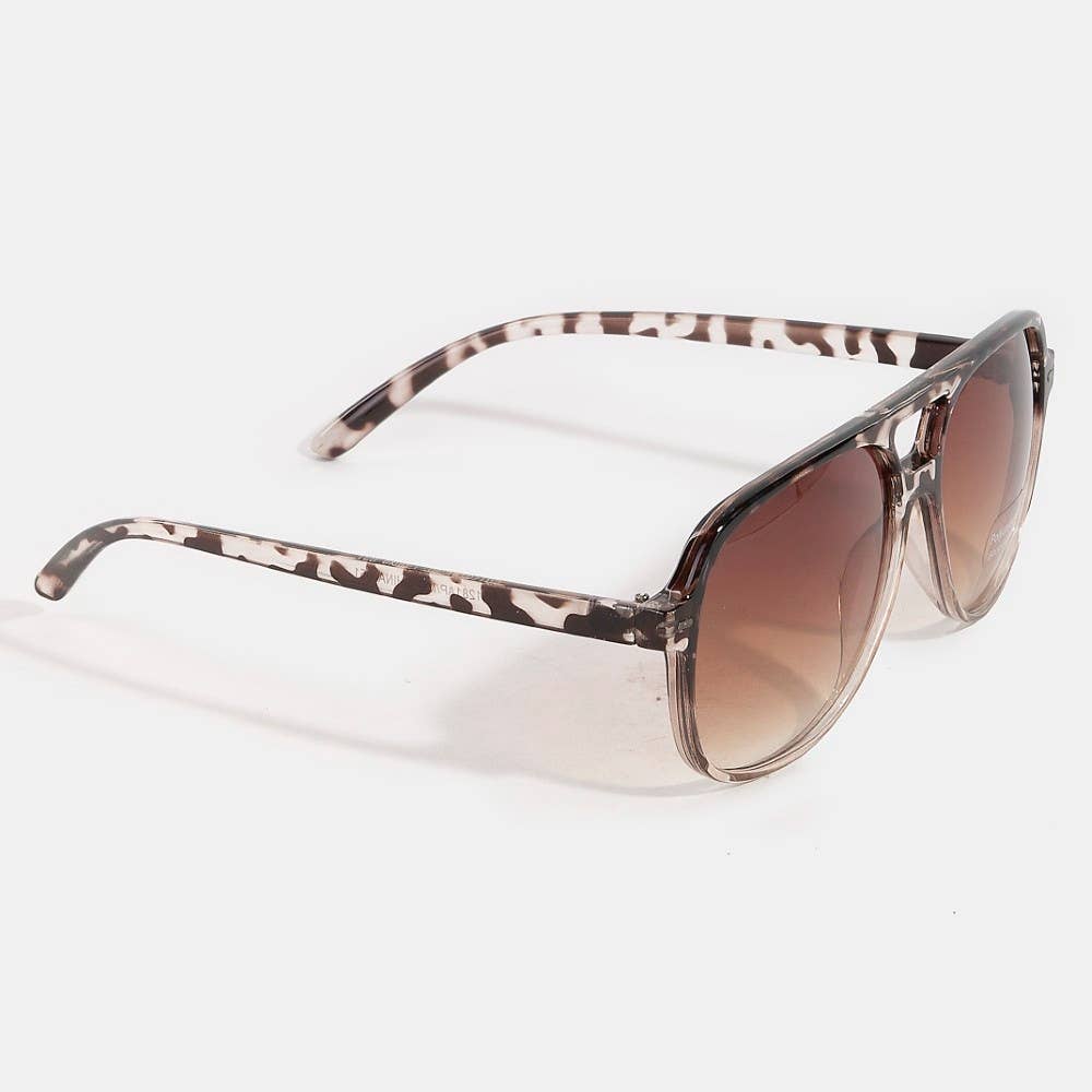 ASSORTED Vintage Style Gradient Aviator Sunglasses Set for wholesale on Faire2