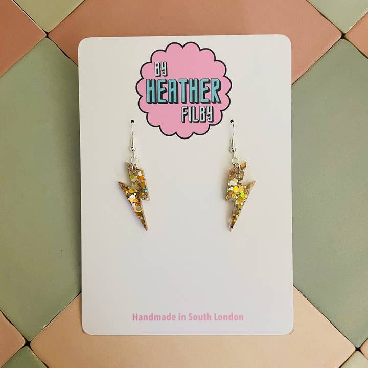 Kleine Blitz-Ohrringe mit Gold- und Silberglitzer für den Großhandel von By Heather Filby