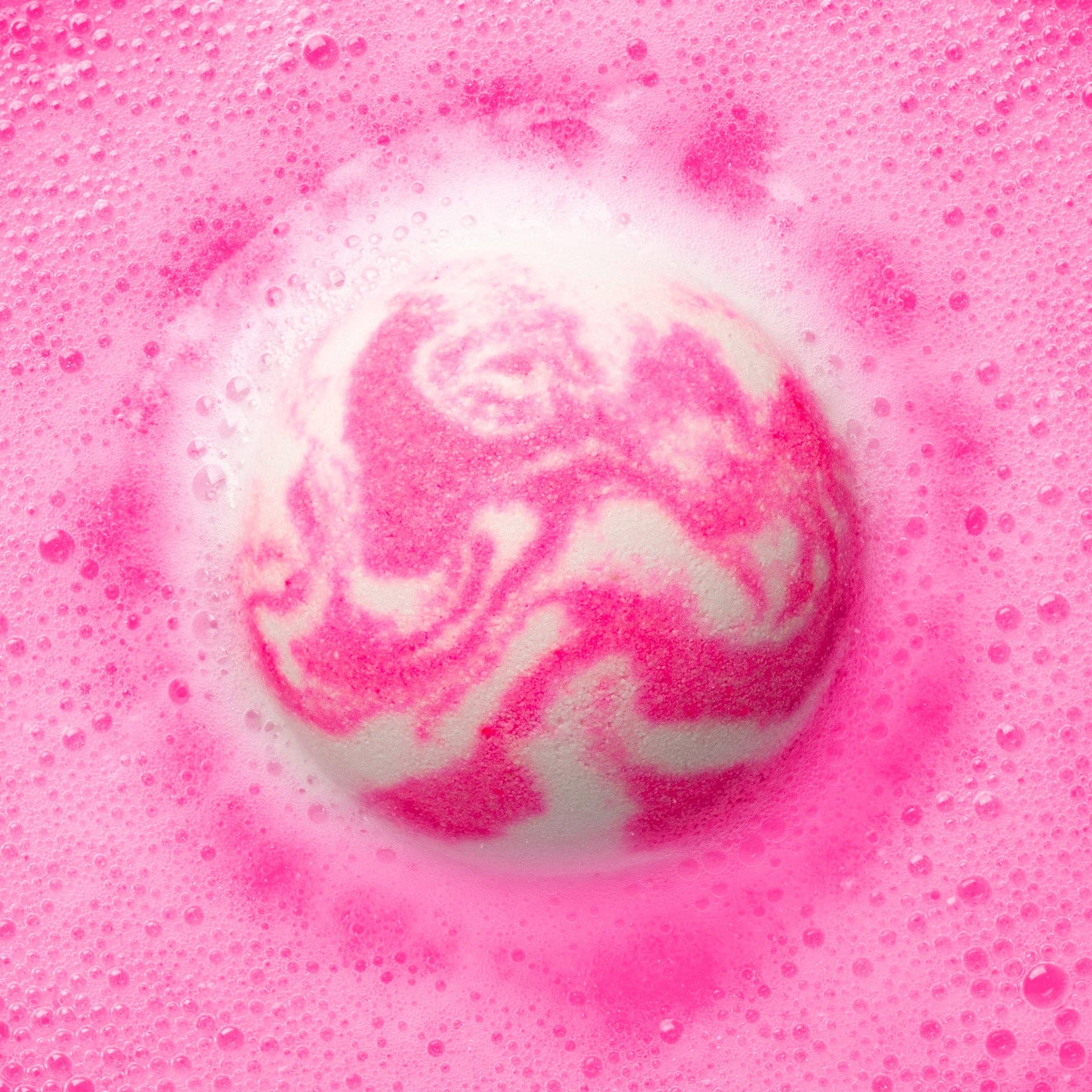 Da Bomb Bath Fizzers - Wholesale Bath Bomb/Fizz - Barbie™ Bomb™ (Pink Swirl)4