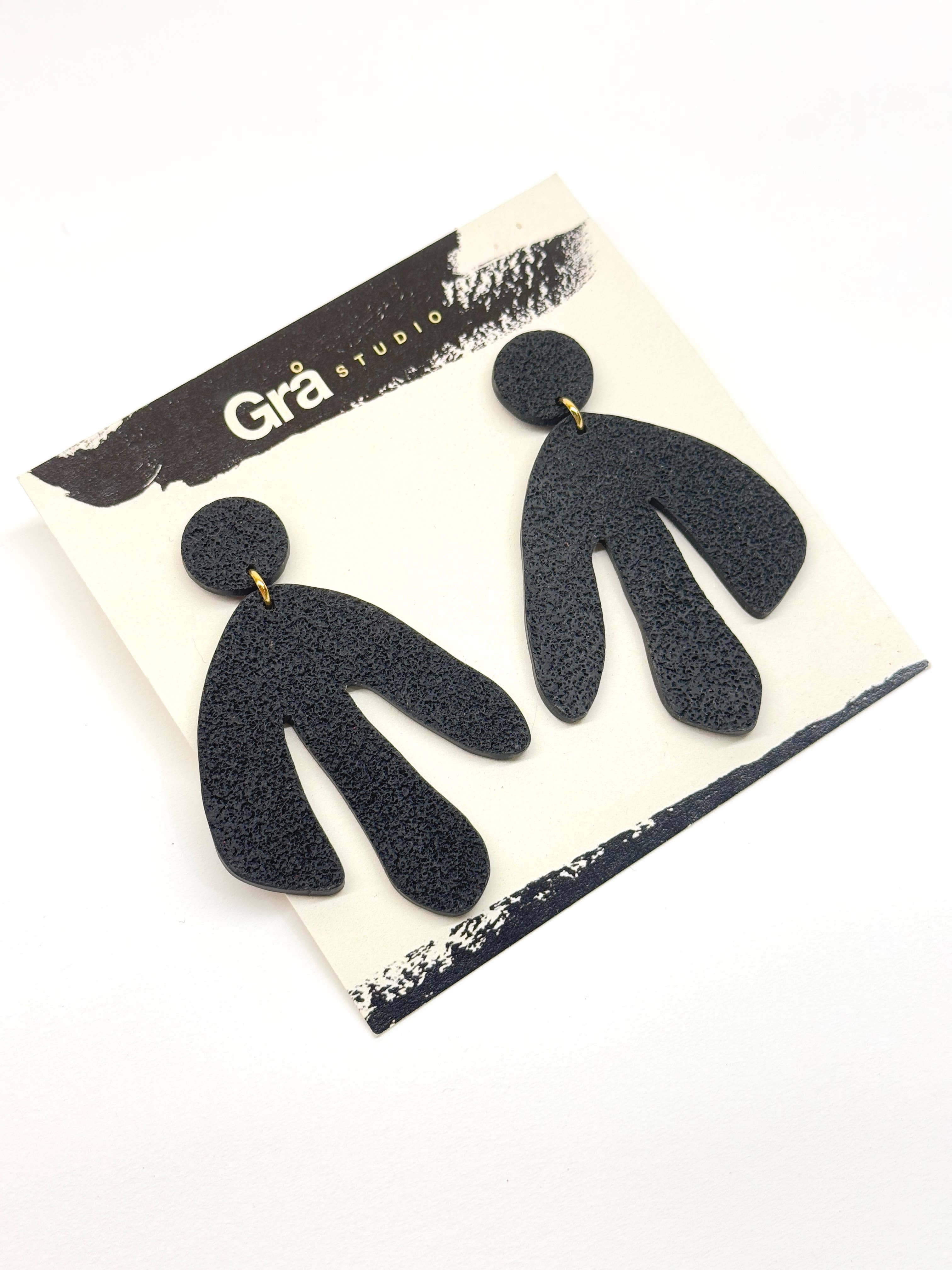 Grå Design – wholesale Dangle earrings – TULIP / BLACK STATEMENT EARRINGS0