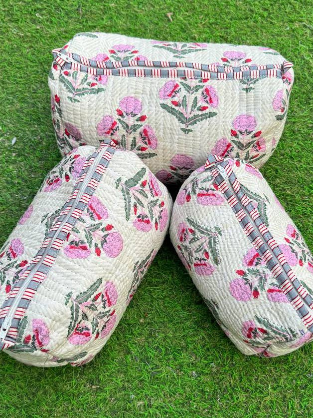 Sac matelassé en coton blanc, sac imprimé à la main, sacs pour femmes  pour la vente par bhavnas boutique