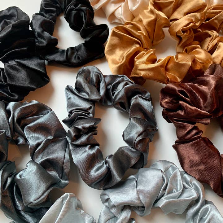 Frosting Company - Wholesale Scrunchie - Women's - Hair Scrunchies - Blue Satin Beauty Set