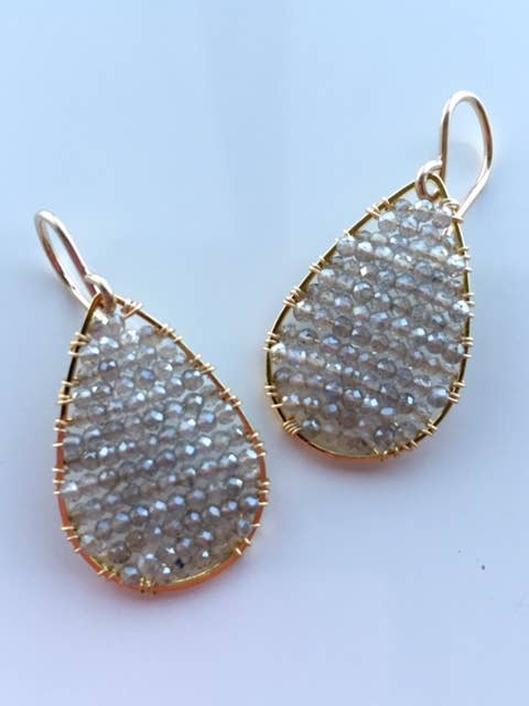 Posh Mini 14kt gouden gevulde bengelende oorbellen voor wholesale door Sonya Renee Jewelry