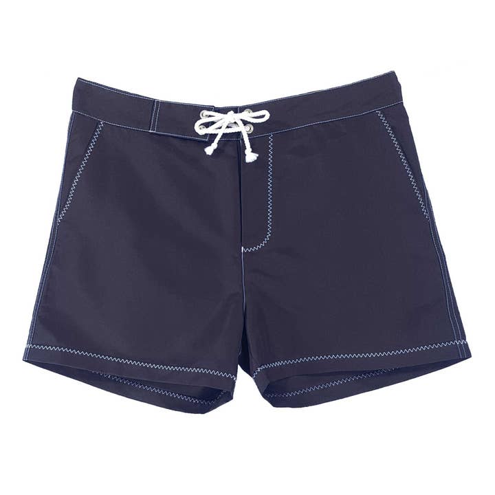 pantaloncini da bagno in poliestere riciclato - blu navy con cuciture bianche per la vendita all'ingrosso da parte di BLUEBUCK