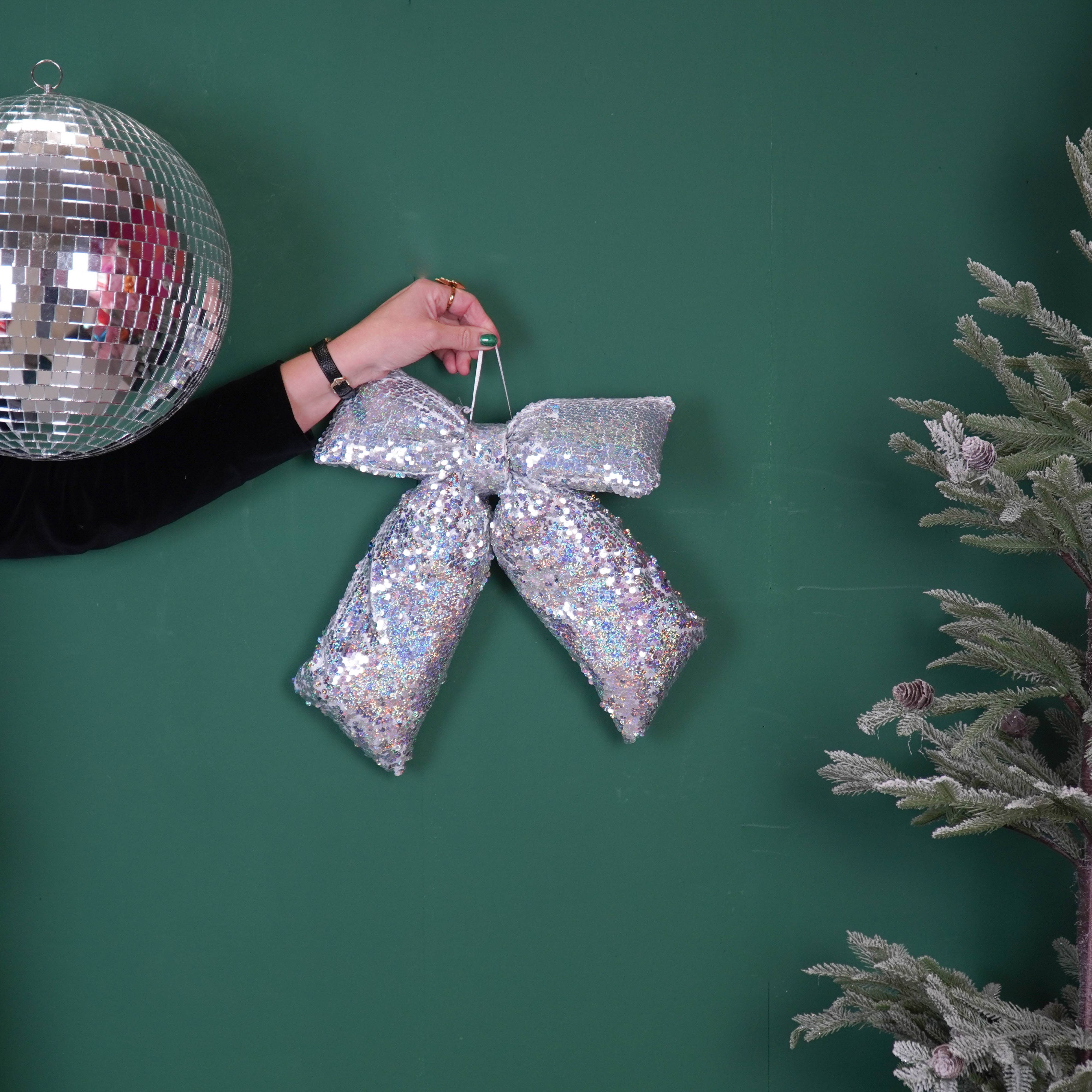 Housevitamin bv - Wholesale Christmas Decoration - Christmas Decoration - Bow - Sequins Fabric - Silver - 32x40cm3