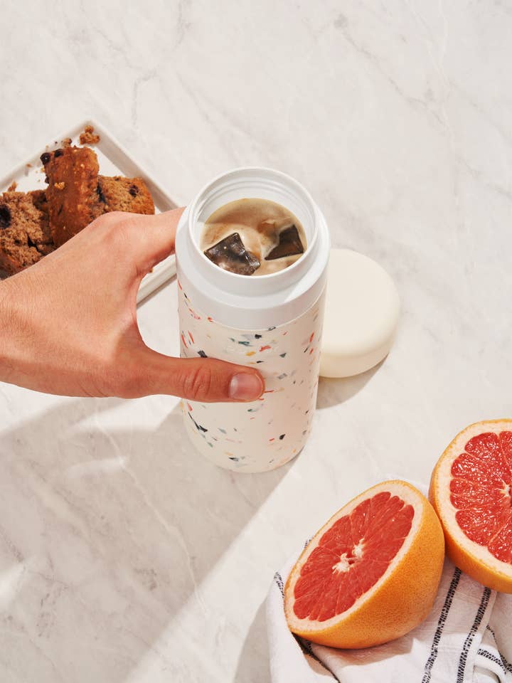 Bouteille isolée en céramique en acier inoxydable - 20 oz de terrazzo pour la vente par W&P