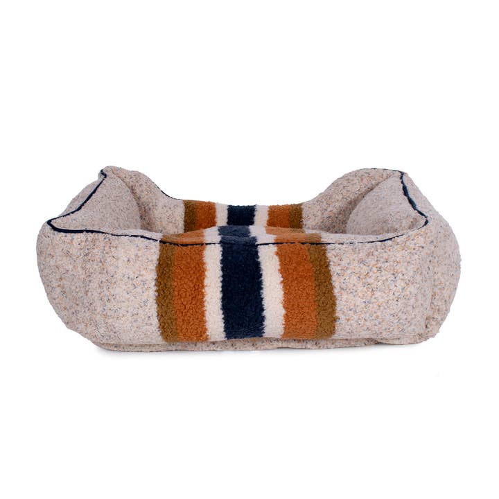 Carolina Pet Company - Wholesale Pet Bed - Dog - Shinola Pet Kuddle Bolster Style Dog Bed in Oatmeal