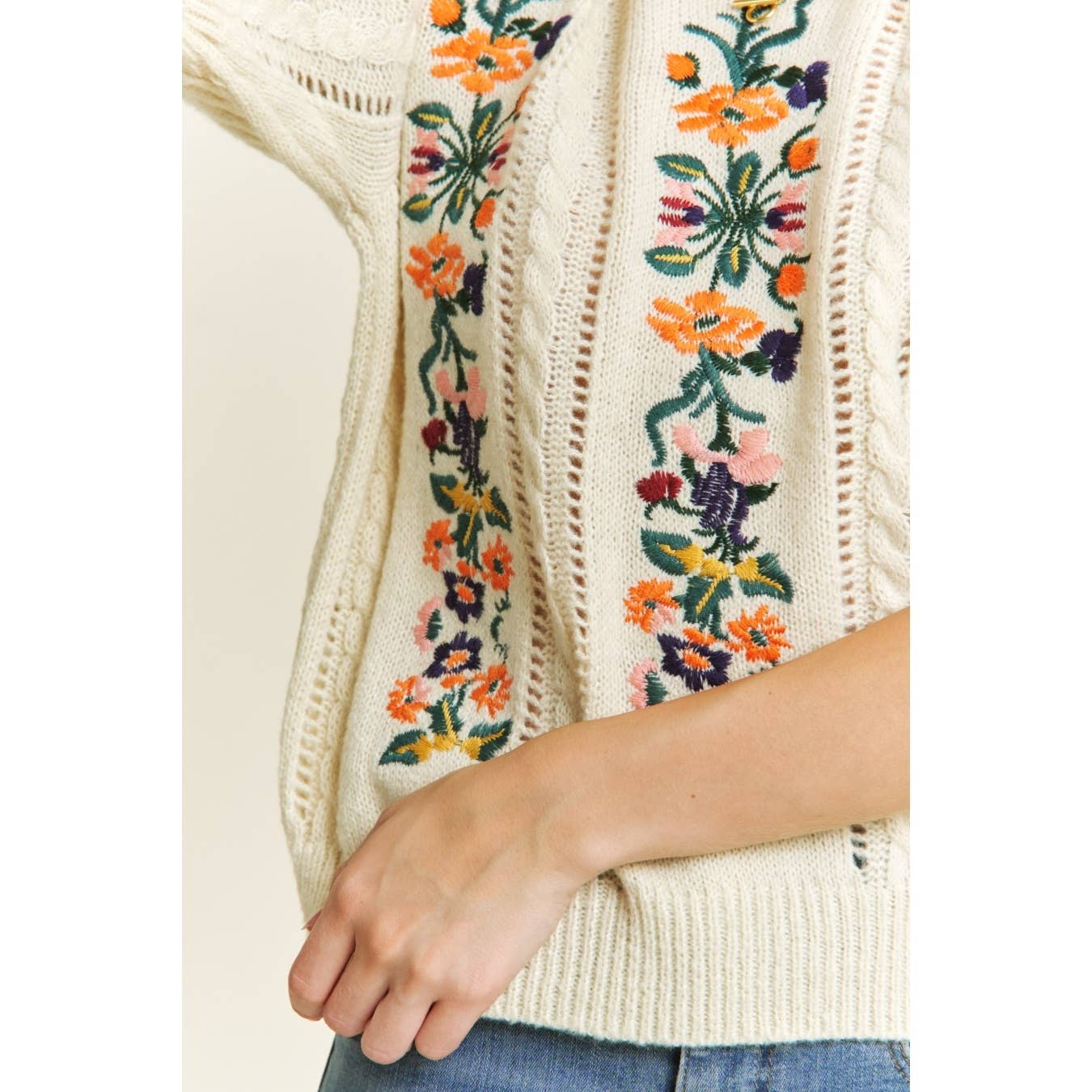 Sweet Generis - Wholesale Knit Sweater - Women's - CUTE FLORAL EMBROIDERY CASUAL PULLOVER SWEATER19