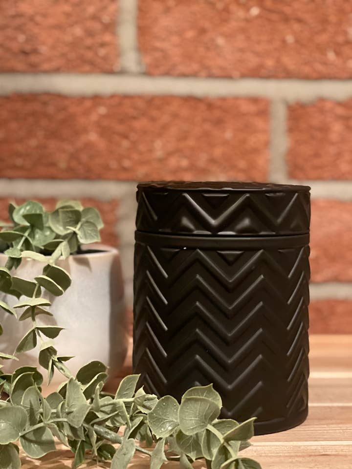 Large Matte Black Chevron Geo Soy Wax Candle 50cl for wholesale by Pentu By Bex