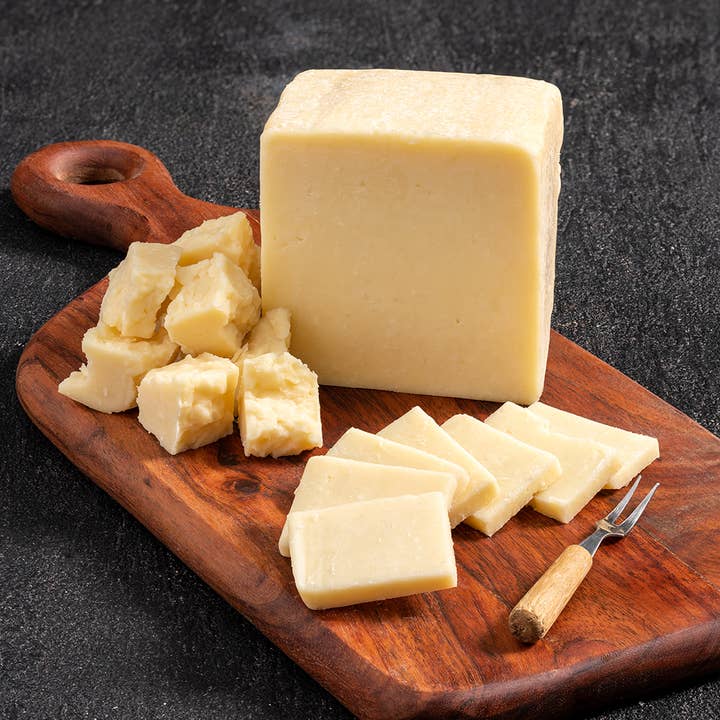 Goot Essa - Wholesale Cheese - Mountain Valley Sharp Cheddar Cheese