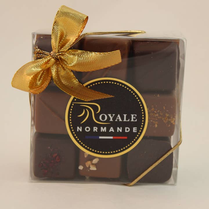 Assorted chocolate candy box C175CC for wholesale by Royale Normande Chocolaterie