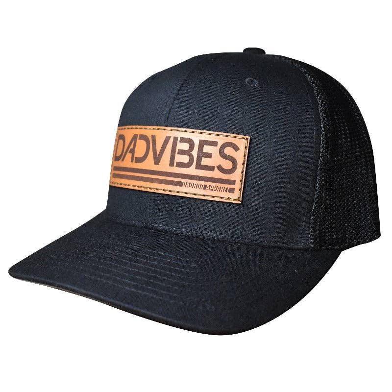 Dadbod Apparel - Vendita all'ingrosso Cappellino da camionista - Uomo - Toppa in pelle Dadvibes FLEXFIT nera Mesh1