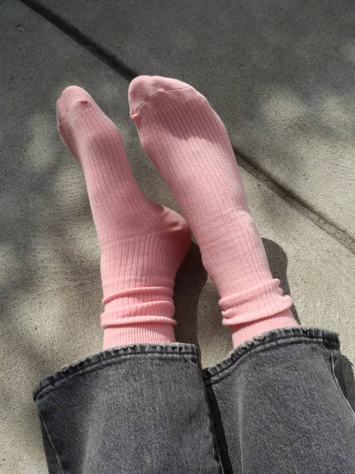 Bondoodle - Wholesale Socks - Women's - Women’s Everyday Cotton Crew Socks – Pink1