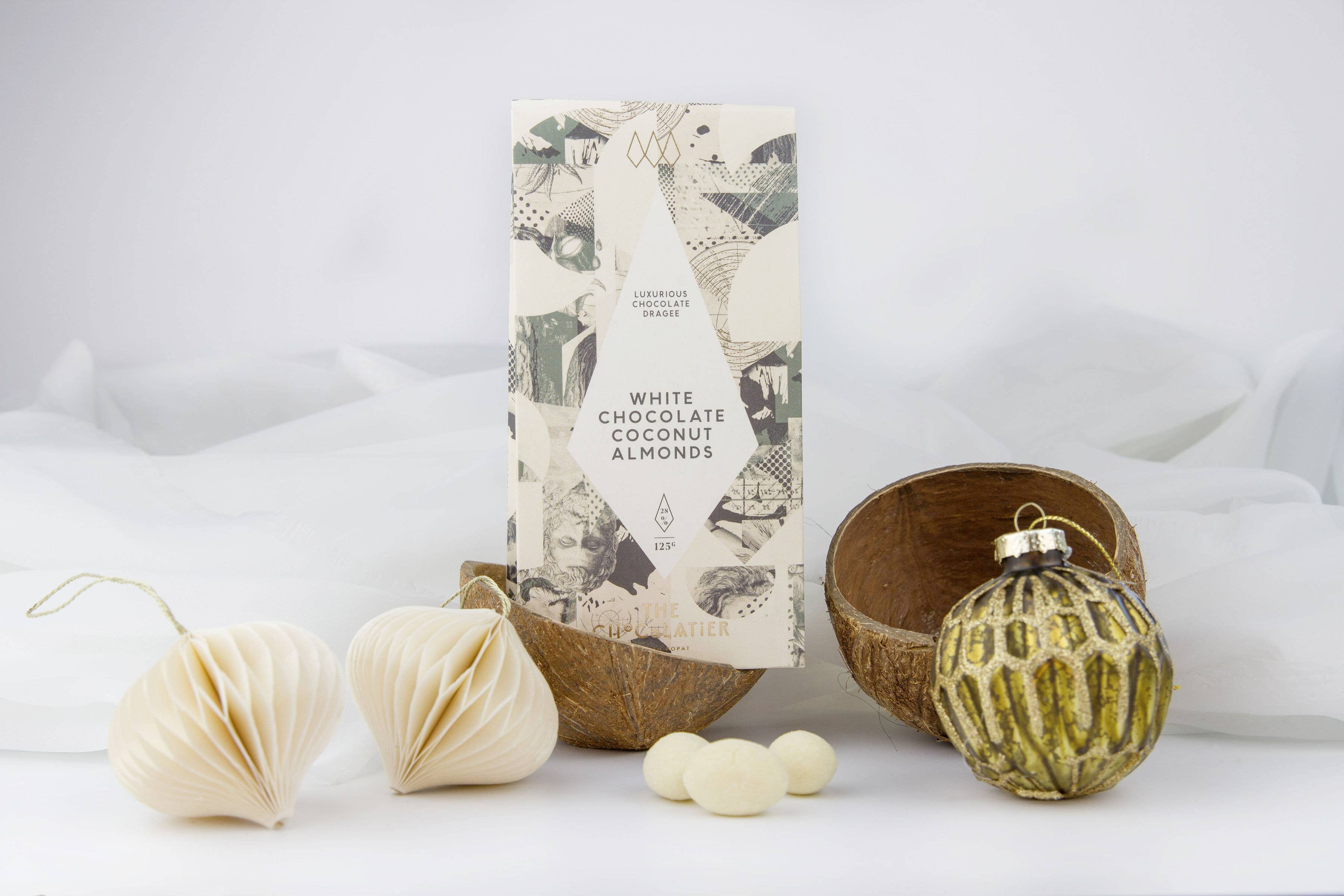 The Chocolatier – wholesale Chocolate-covered sweets – White Chocolate Coconut Almonds Dragee1