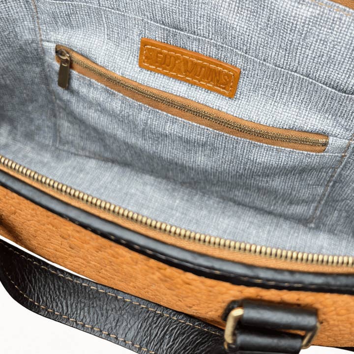 Deux Mains: Haiti Fair Trade - Wholesale Satchel - Women's - East-West Handbag11