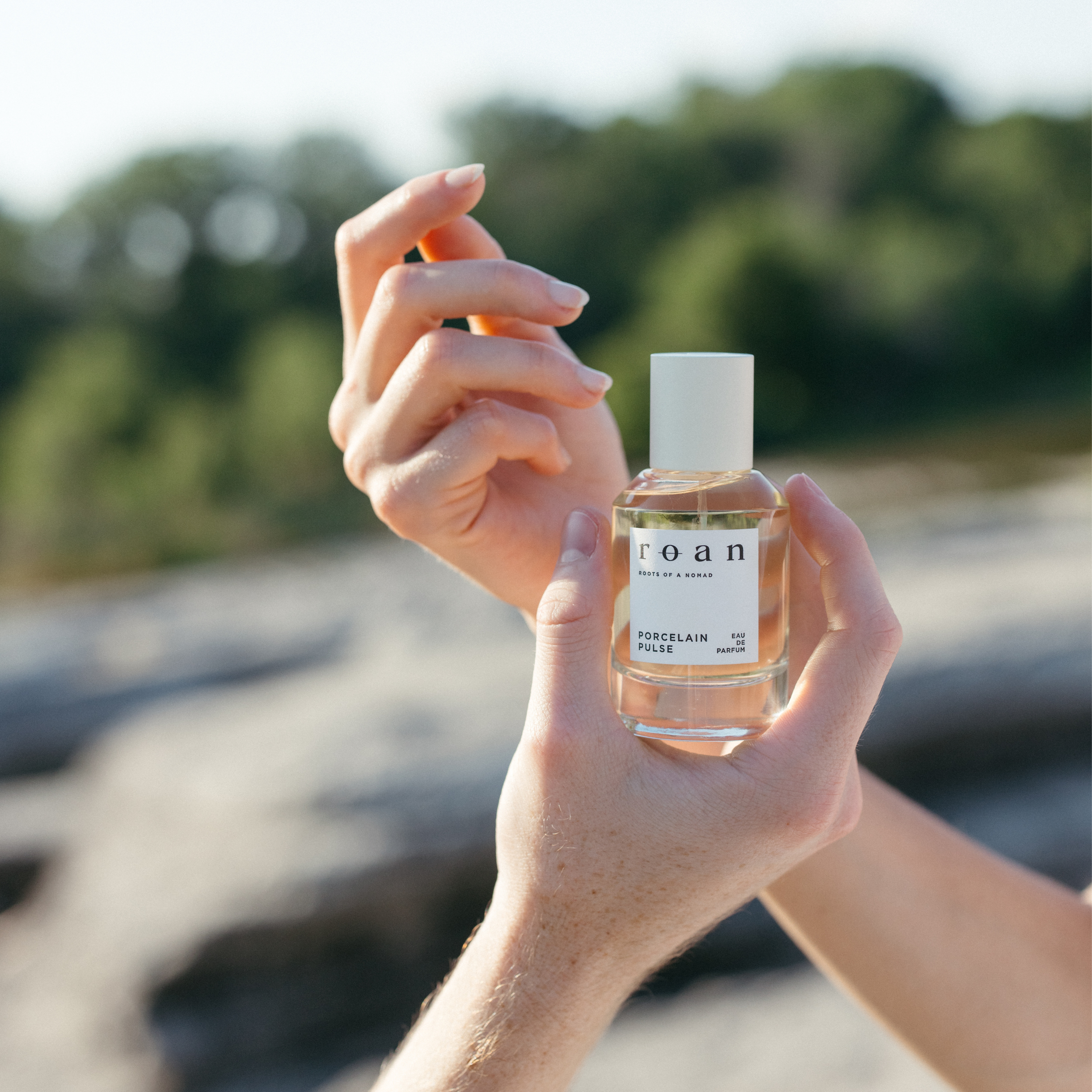 Roan Fragrances - Wholesale Perfume/Eau de Toilette - Porcelain Pulse Eau De Parfum | Darjeeling Tea, Fruity Amber6