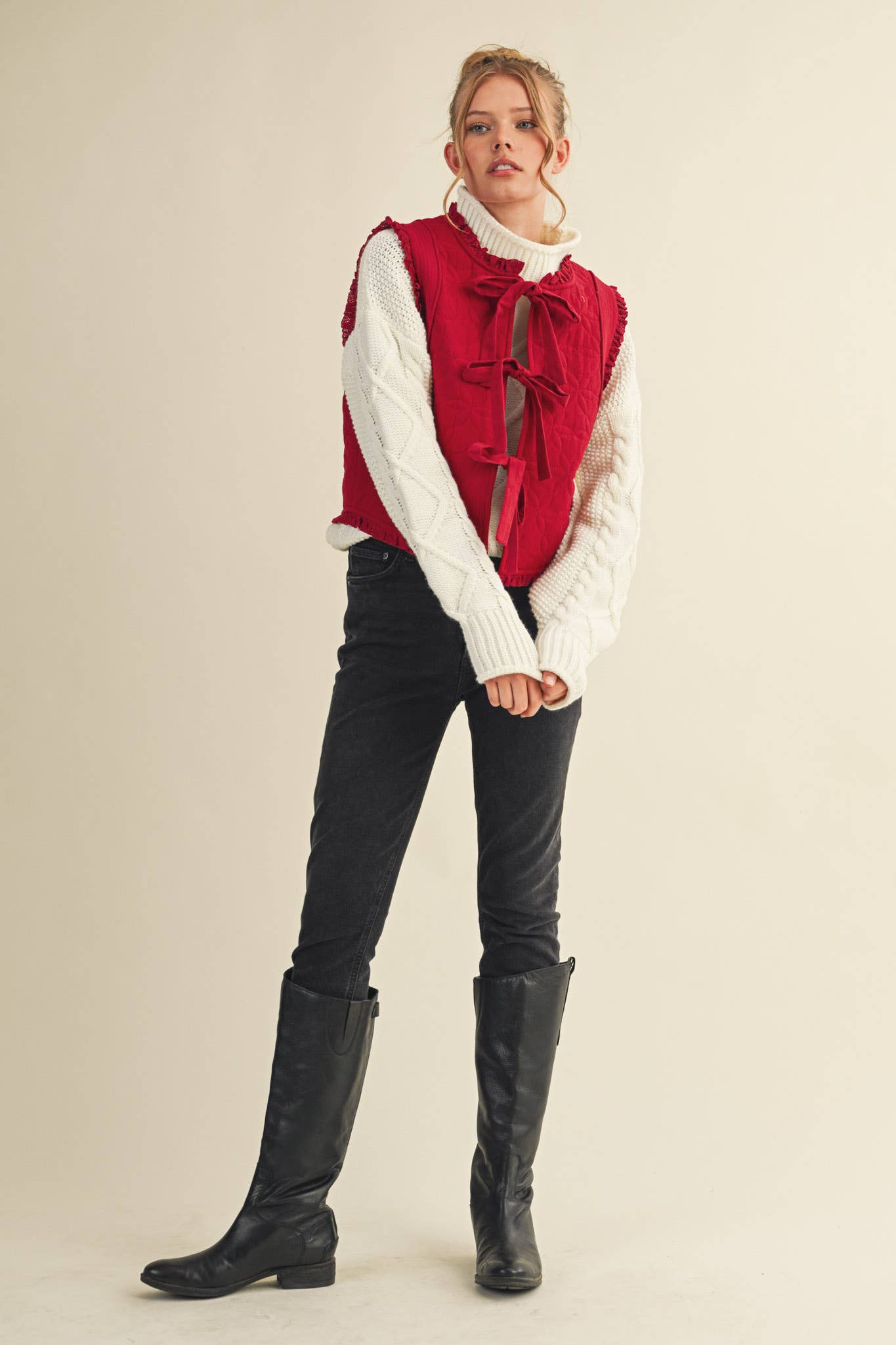 &MERCI - Wholesale Outerwear Vest - Women's - FLORAL QUILTED LACE TRIM BOW TYING VEST MJK411325