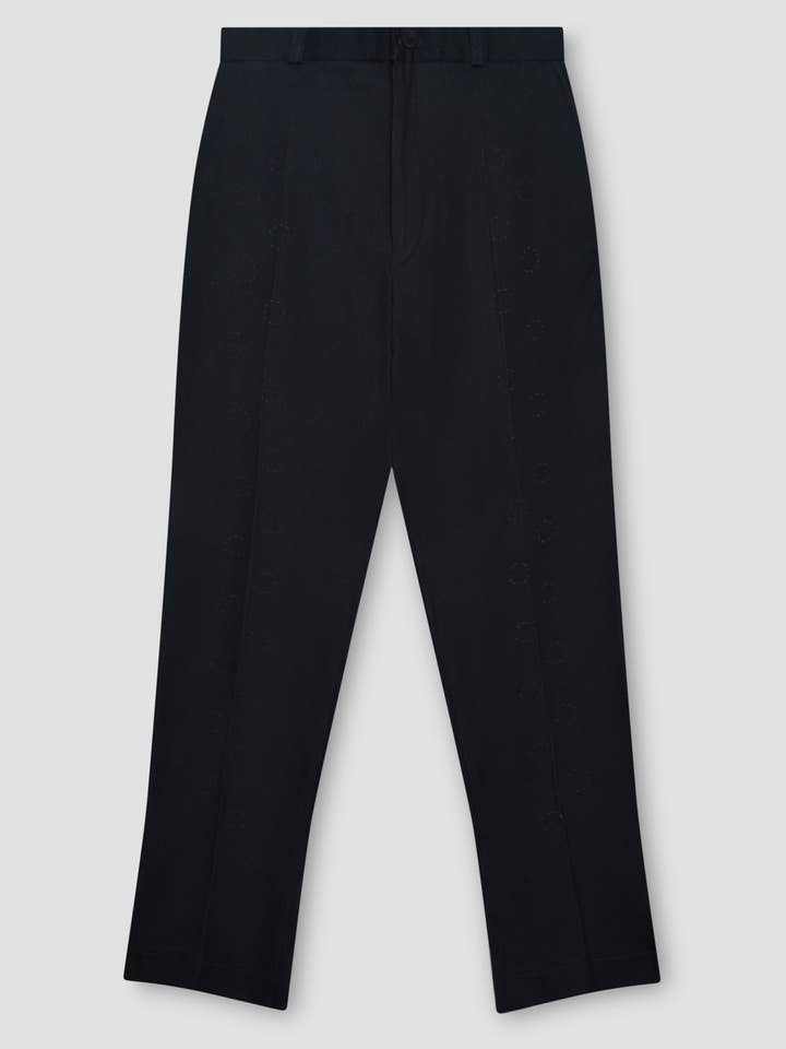 Pantalon en denim découpé au laser pour la vente par Renée Bedell