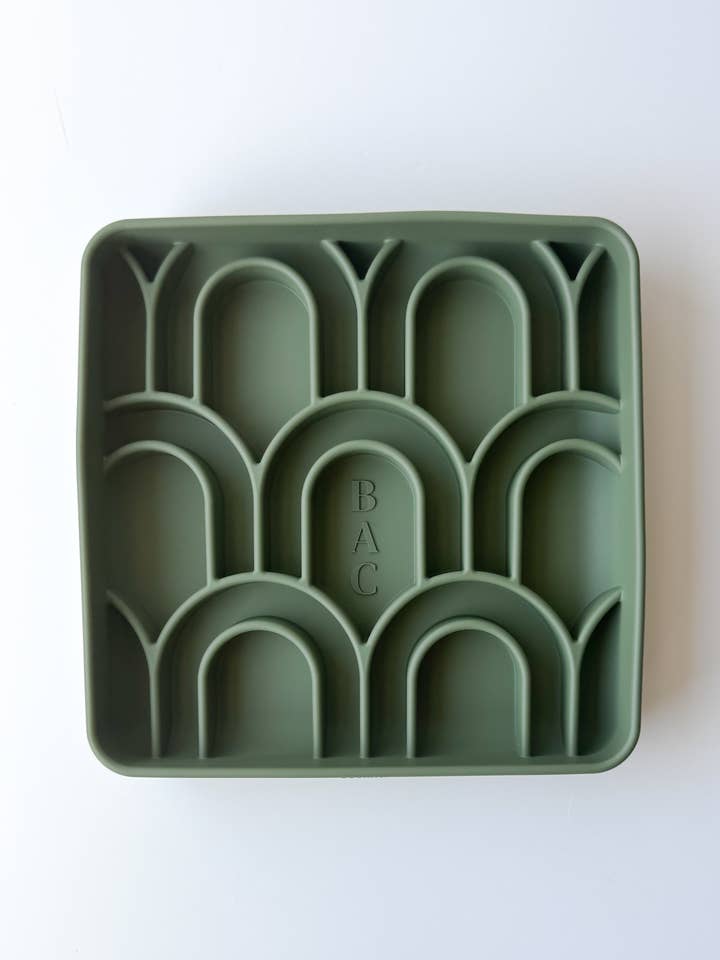 Arco Slow Feeder for wholesale by Brewin Aussie Co