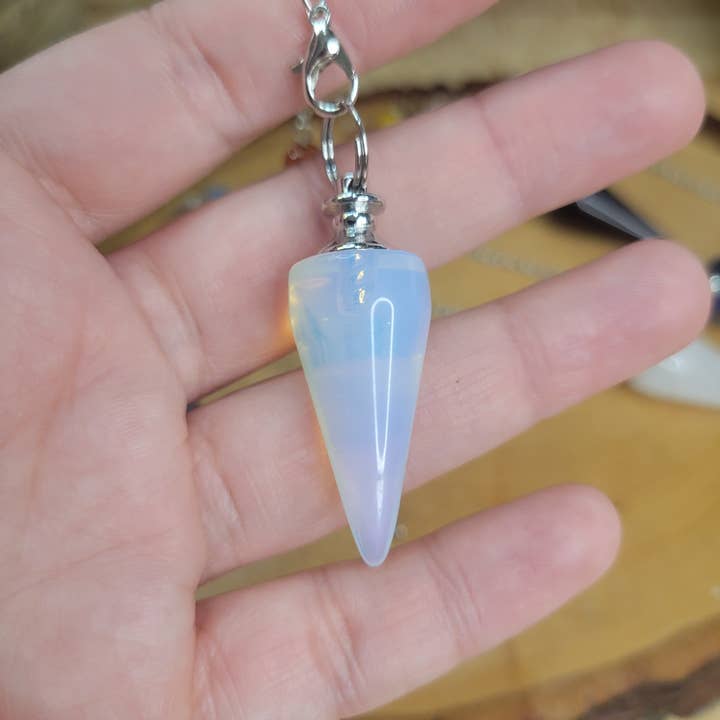 My Magic Place Shop - Wholesale Meditation Supplies - Crystal pendulums, Seven Chakras Pendulums Dowsing Pendulums1