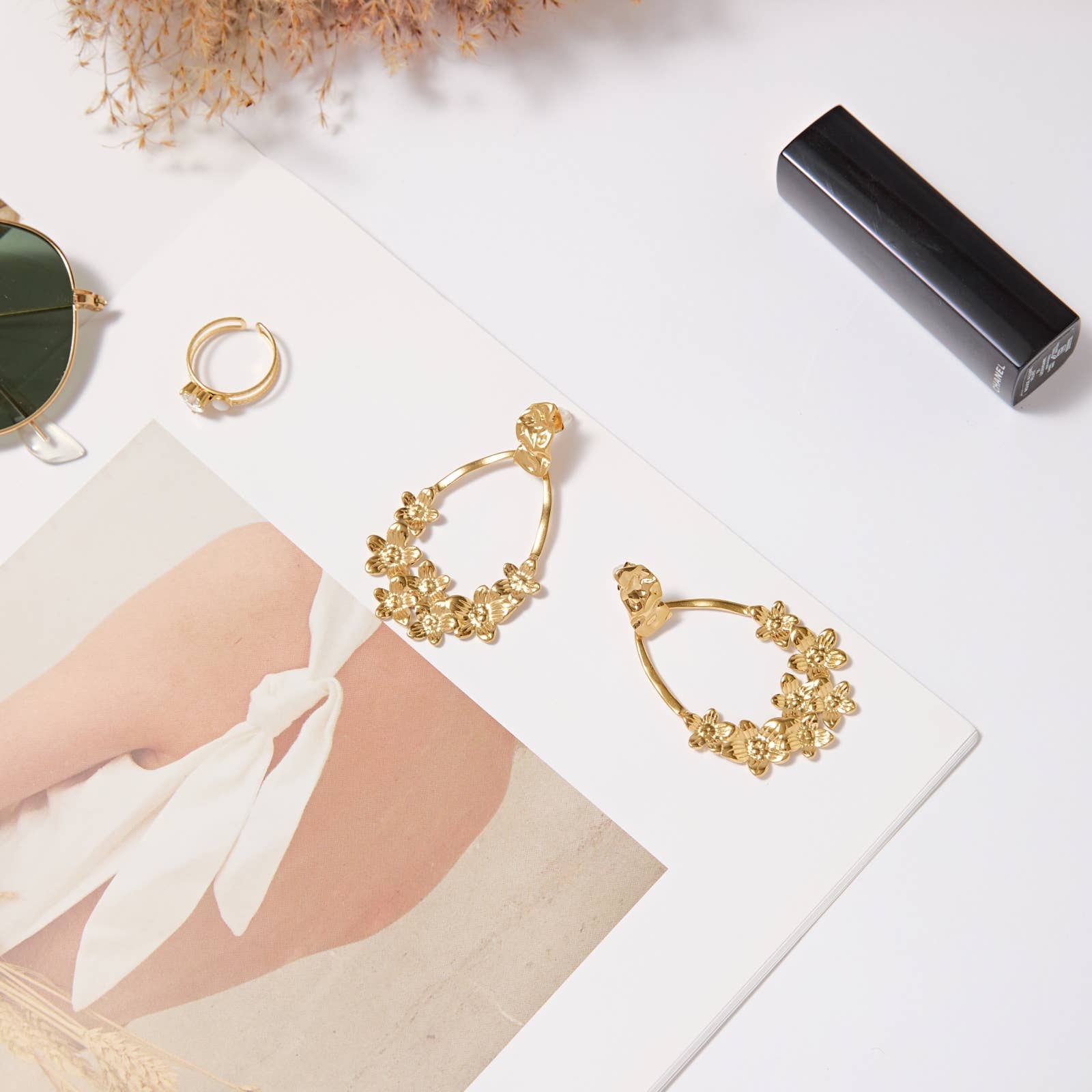 Lovelika - Wholesale Dangle Earrings - Dangling earrings - Léonie1