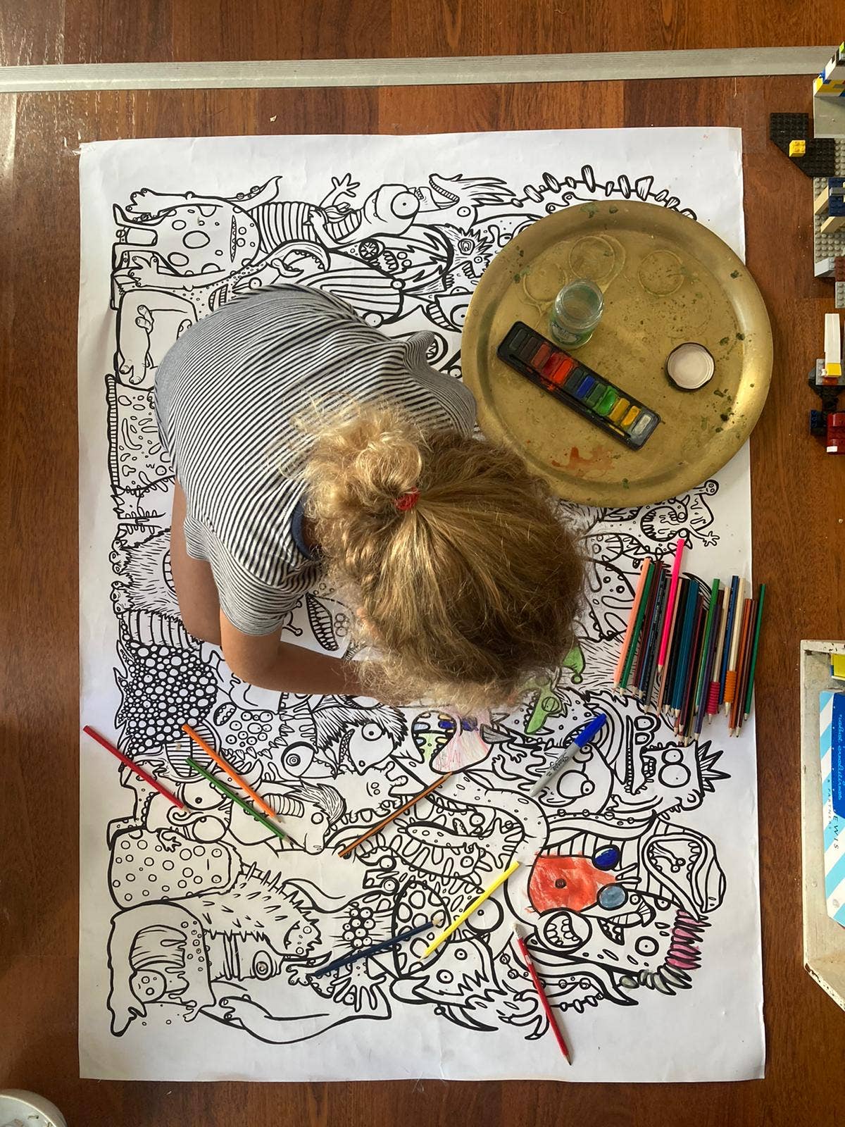 Dixon Does Doodles – wholesale Colouring and activity book – kids and baby – Monsters! Giant Colouring Poster1