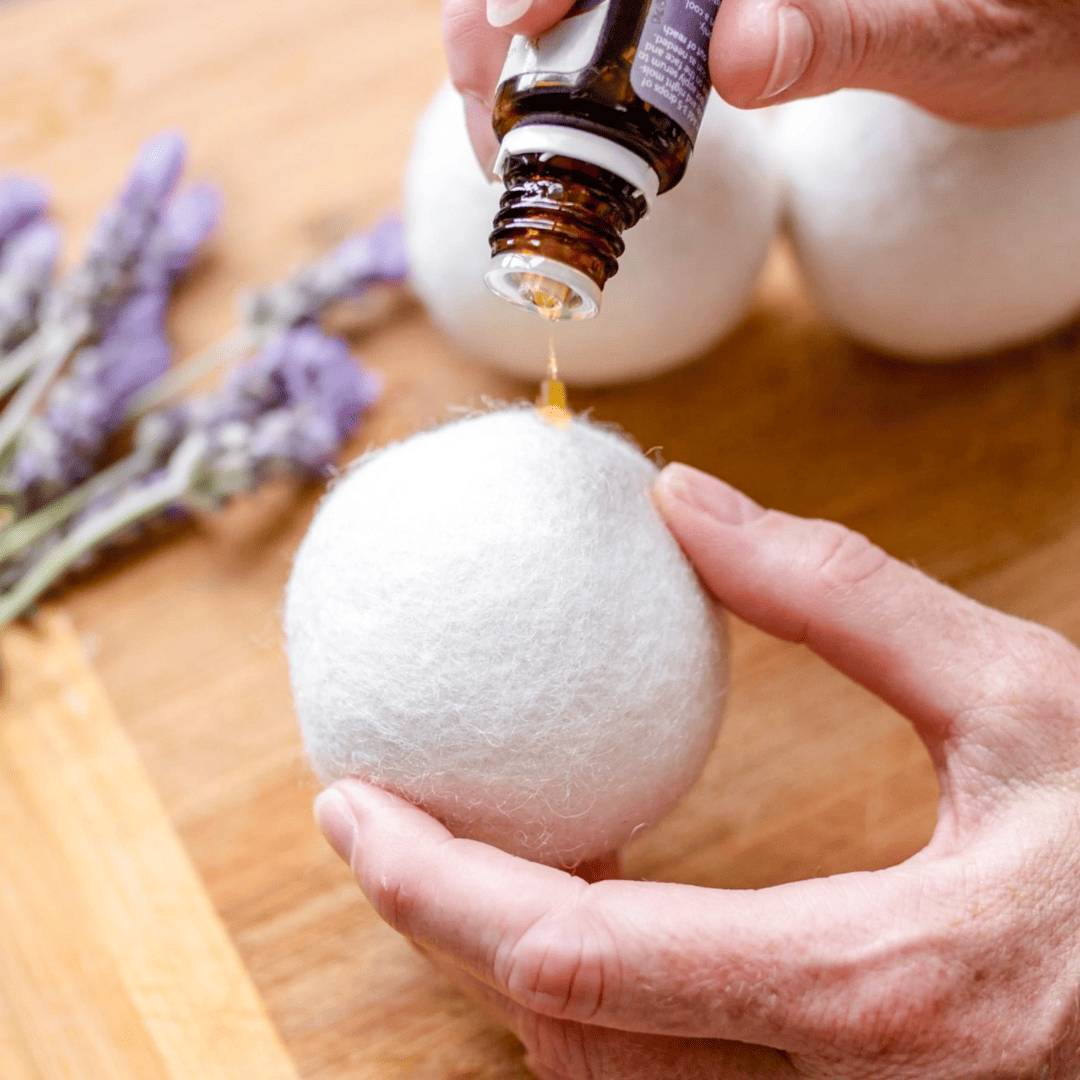 Us and The Earth - Wholesale Gift box - Eco Laundry Box - Wash Consciously - 22 pc 7