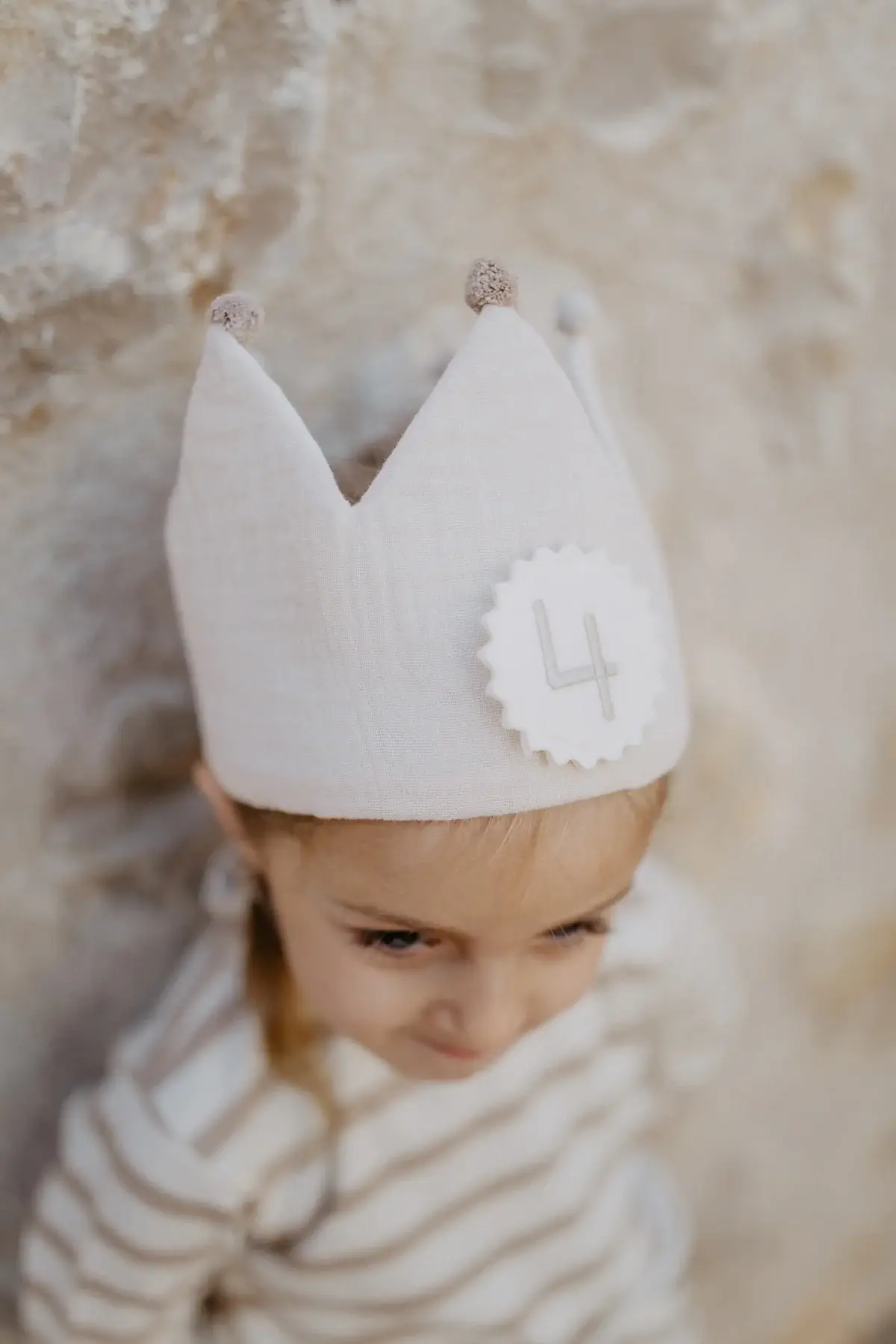 Leevje - Vente Chapeaux/couronnes de fête - Couronne d'anniversaire lavande réversible pour enfants5
