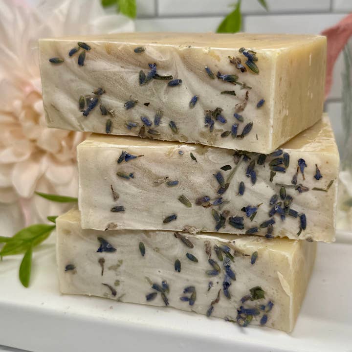 Kalmerende Lavendel - Geitenmelkzeep met Havermout, Shea Butter & Klei voor wholesale door SelesTeres
