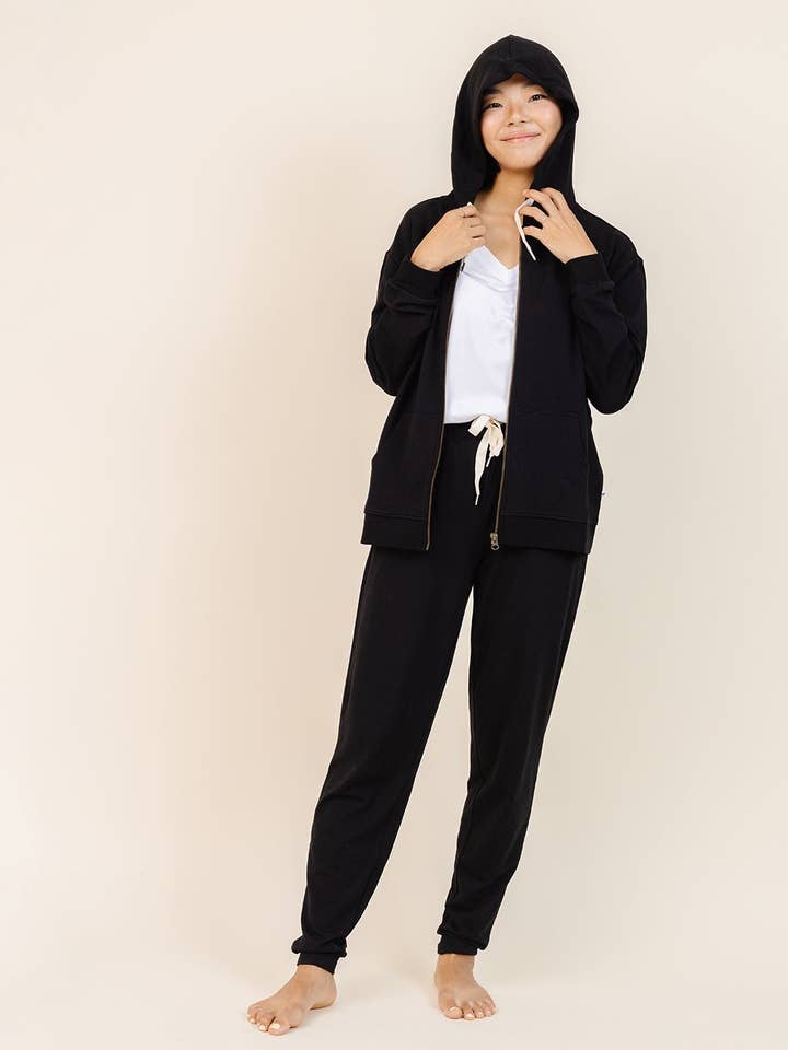 Lark - Wholesale Hoodie - Women's - Women's Zip Hoodie in Ink2