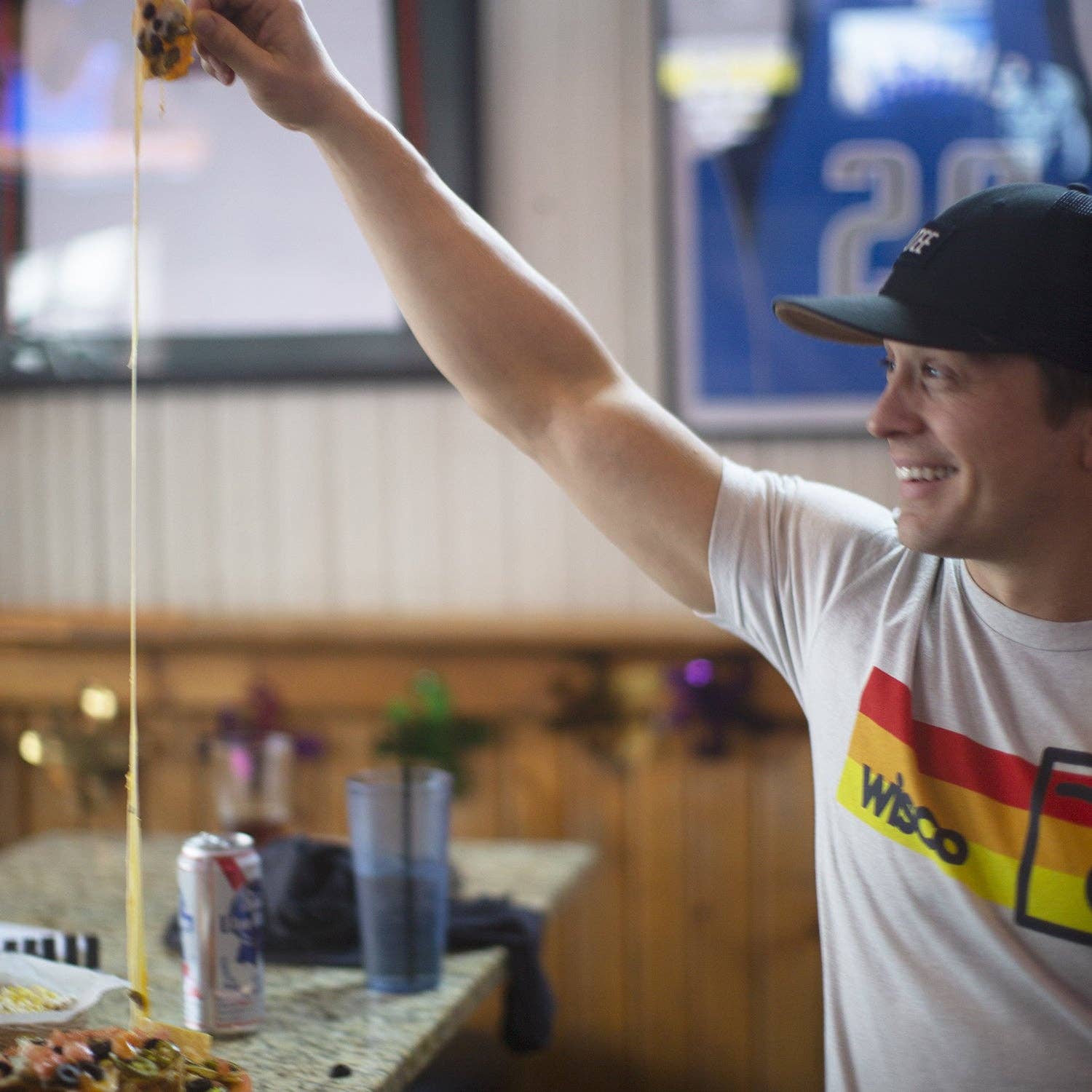 Giltee – Großhandel T-Shirt mit Siebdruck – Unisex – WISCO Altmodisches kurzärmliges Grafik-T-Shirt2