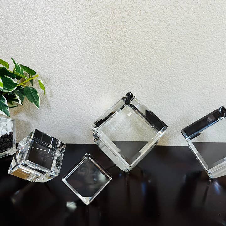 KSR Designs - Wholesale Decorative Tabletop Object - Crystal Corner Standing Cube, 3 1/8"H x 3 1/8"W x 3 1/8"D