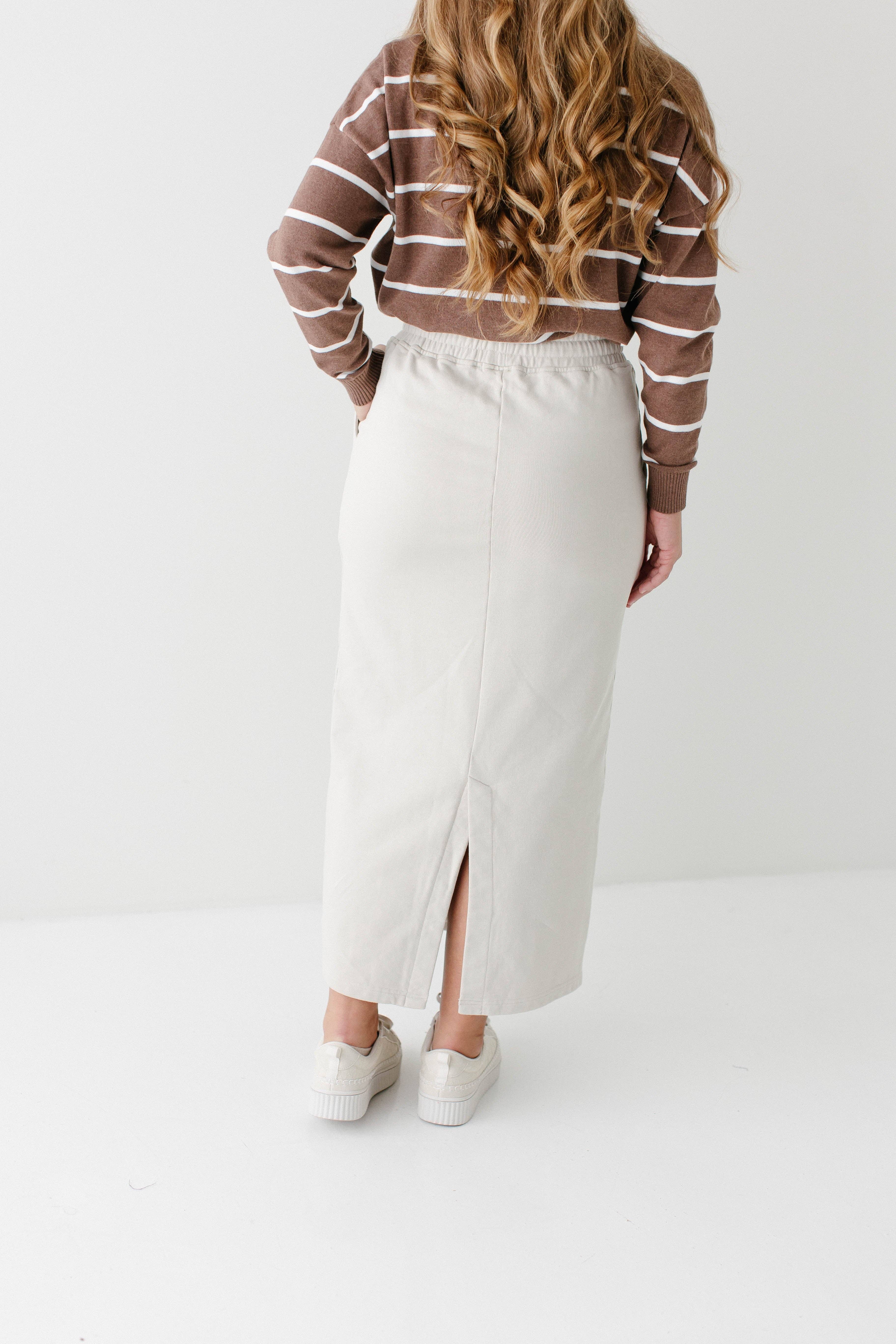 Bege claro Saia Sweatshirt 'Megan' Maxi para venda a revendedores na Faire3