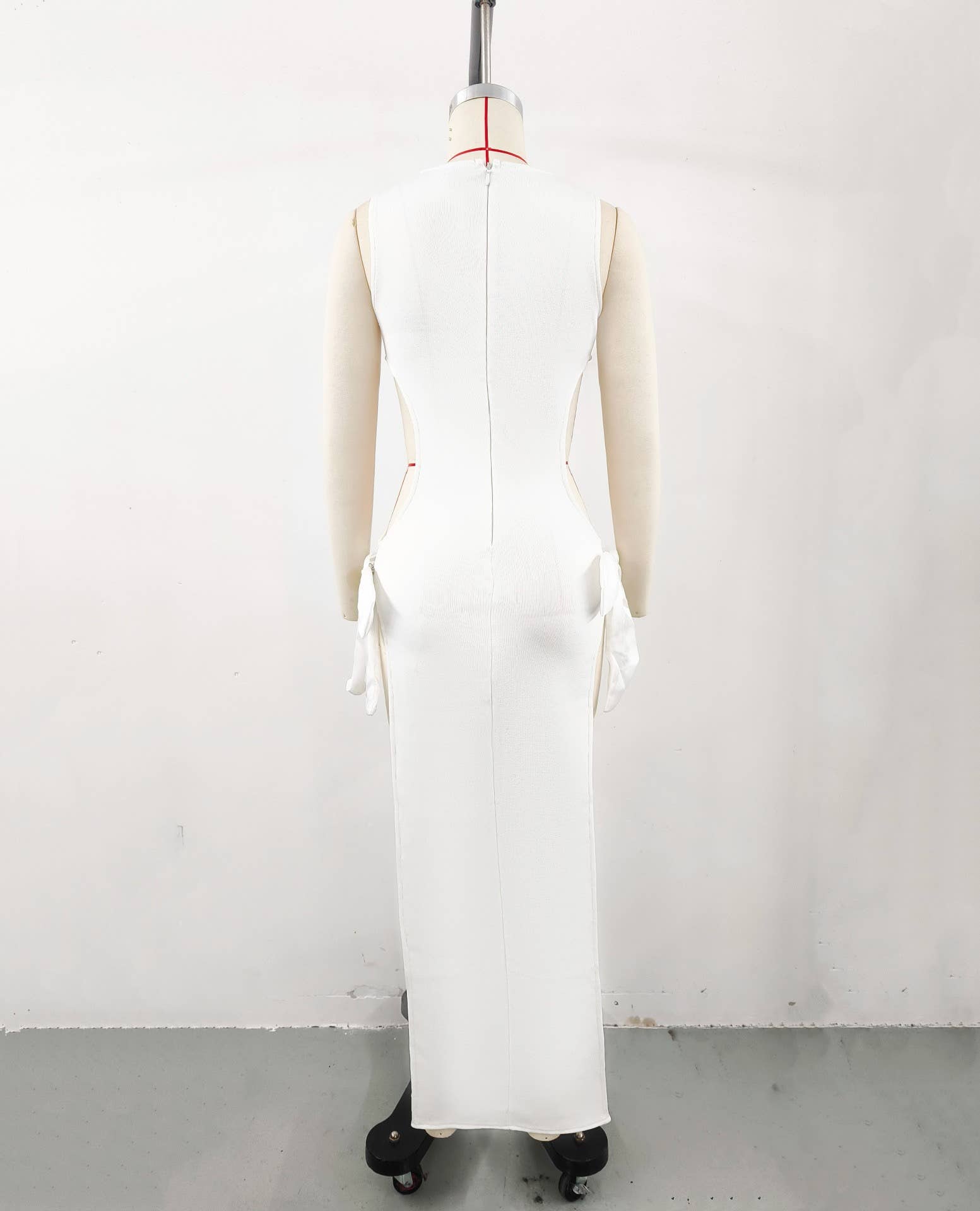 Sanyao Fashion – Großhandel Kleid – Damen – SY065 Sultry Schlitzstrickkleid mit Schleifenakzent - Frühling/Sommer19