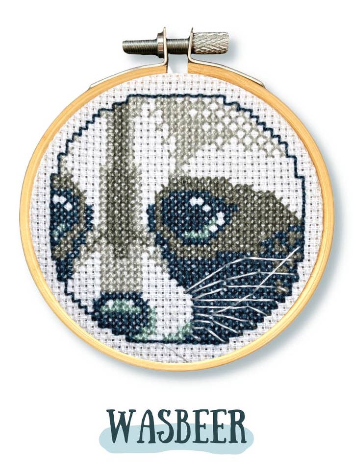 Raccoon | Embroidery kit cross-stitch for wholesale by Miestanget