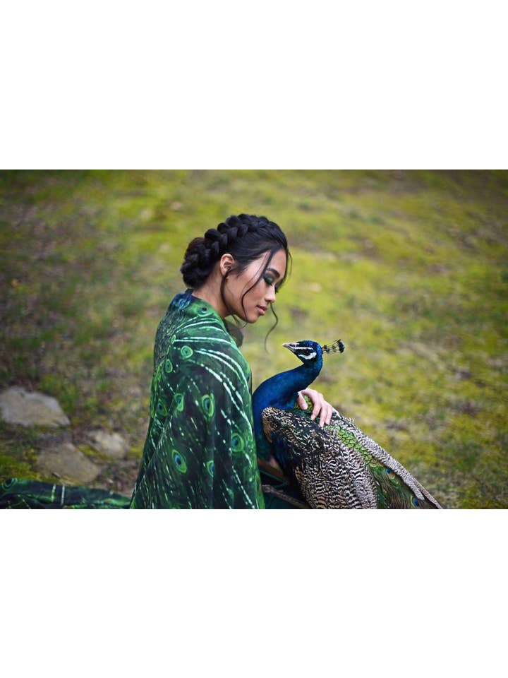 Costurero Real - Wholesale Cape - Women's - Peacock Cape fantasy skirt cloak feathers green sarong bird3