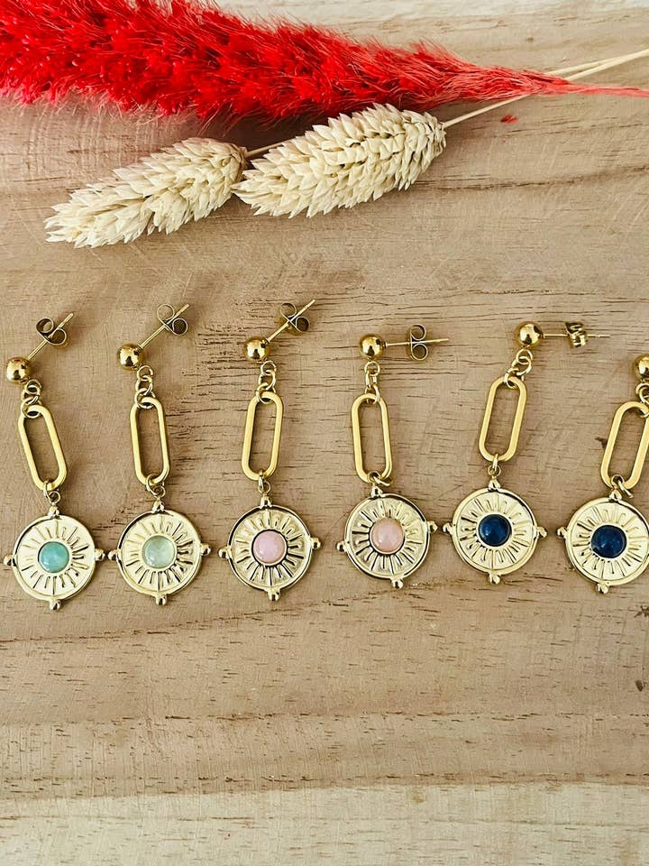 Boucles d'oreilles INES en acier inoxydable doré - aventurine, lapis lazuli, agate rose pour la vente par Innaya