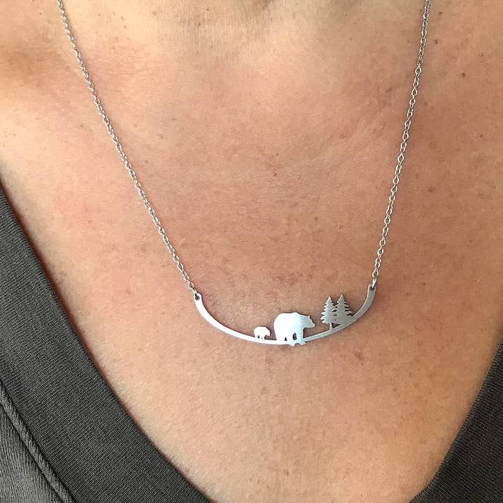 Close 2 UR Heart - Wholesale Pendant/Charm Necklace - Mother Bear and Cub Stainless Steel Necklace1