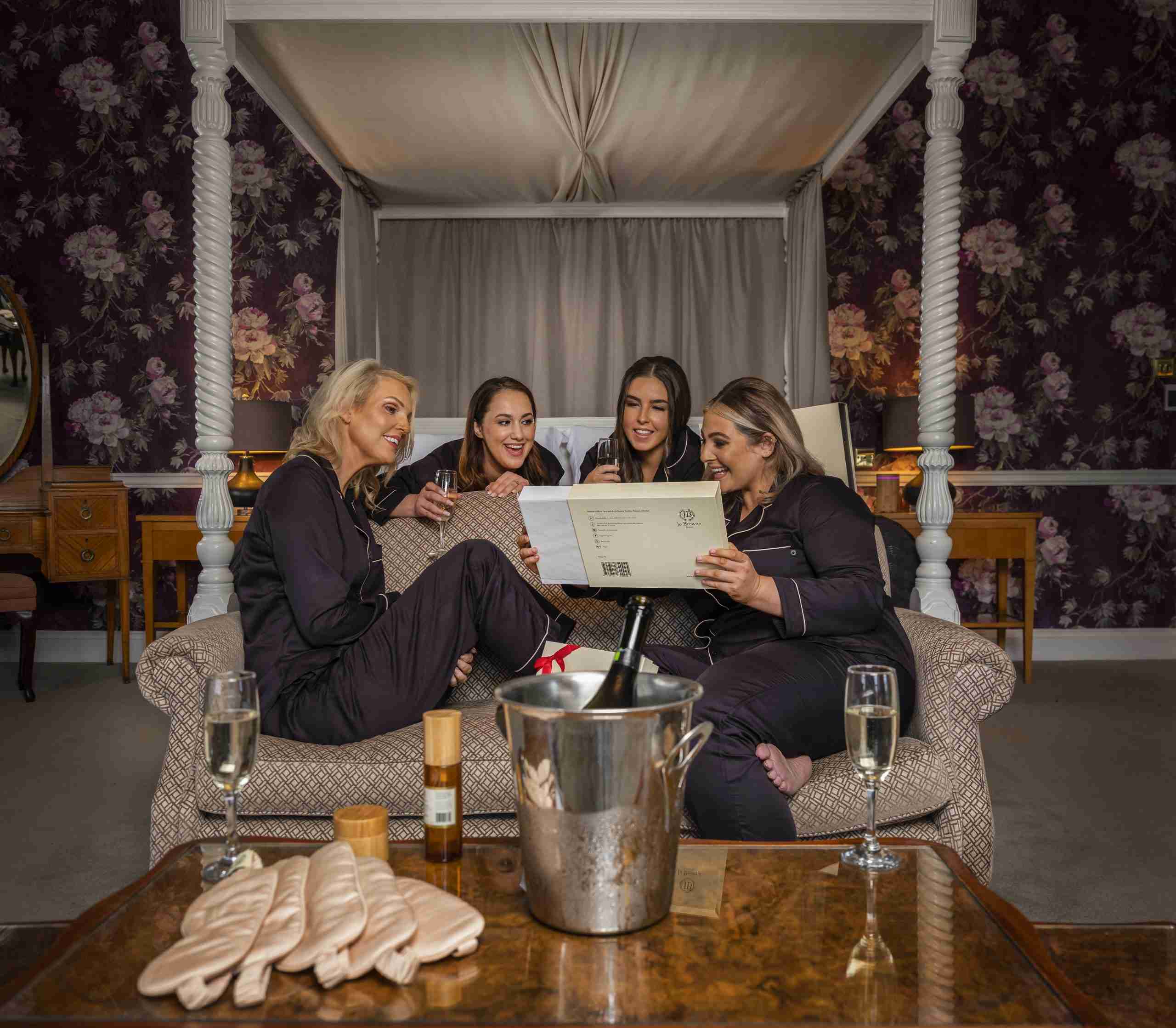 Jo Browne - Wholesale Sleepwear Set - Unisex - Luxury Unisex Bamboo Pyjamas3