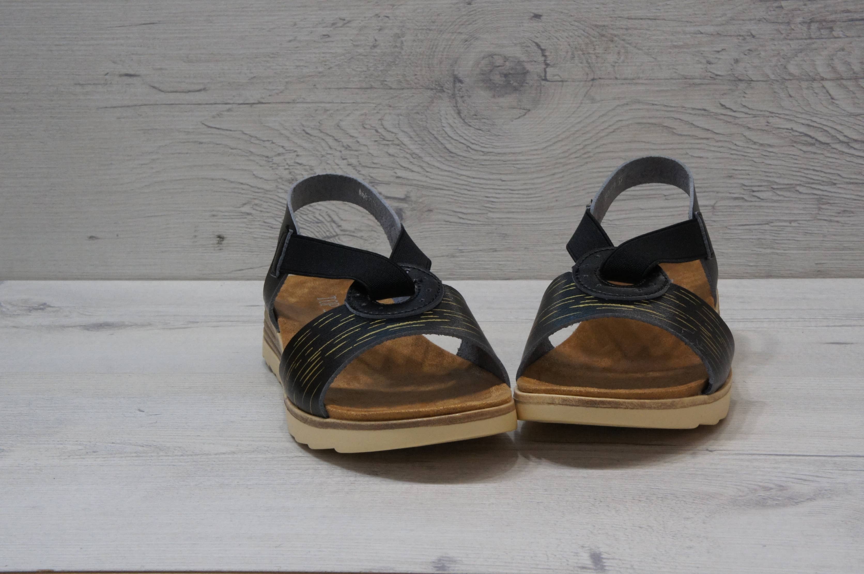 Top Staka – wholesale Sandals – Women's – A68159 Women's Plain Simple Circular Elastic Strap Sandals17