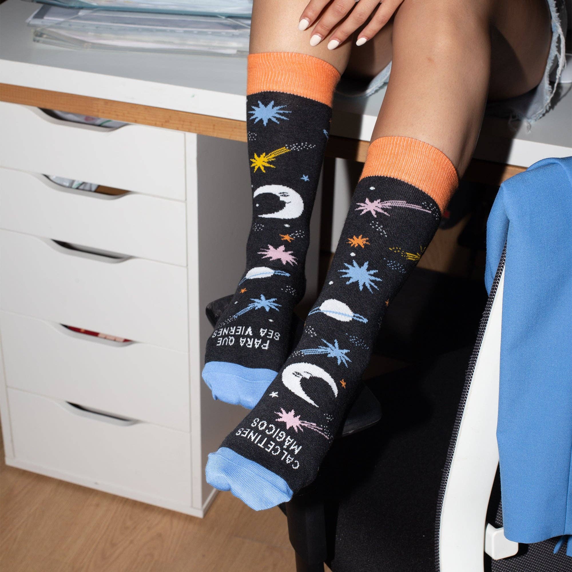 UO – wholesale Strumpor - Unisex – Strumpor "Magiska för att det ska bli fredag" Fredagskänsla4