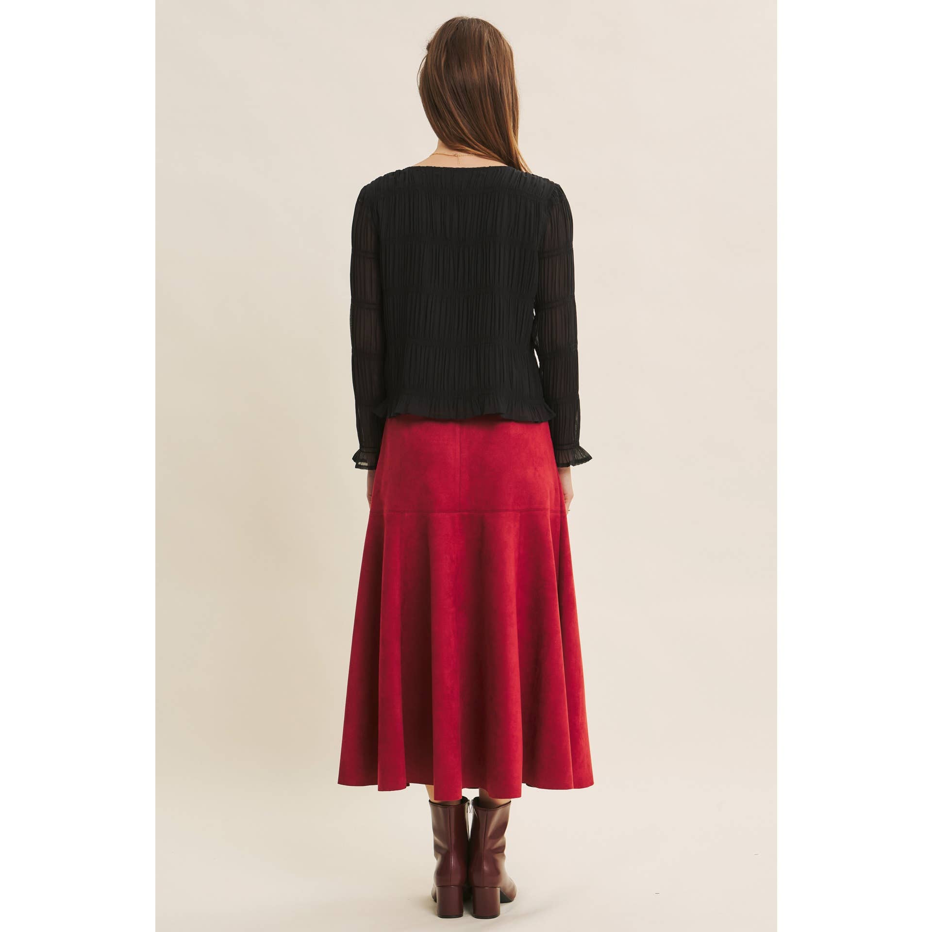 in february – wholesale Kjol - Dam – VEGANSK MOCKA PANELERAD A-LINJE MIDI-KJOL8