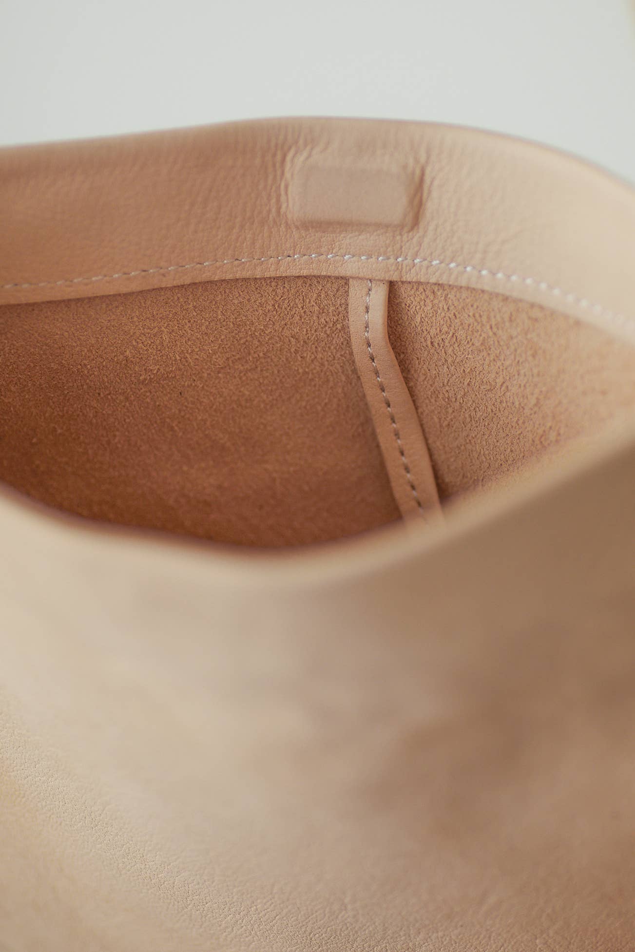 Harper the Label - Wholesale Crossbody Bag - Women's - The Mini Loop Bag6