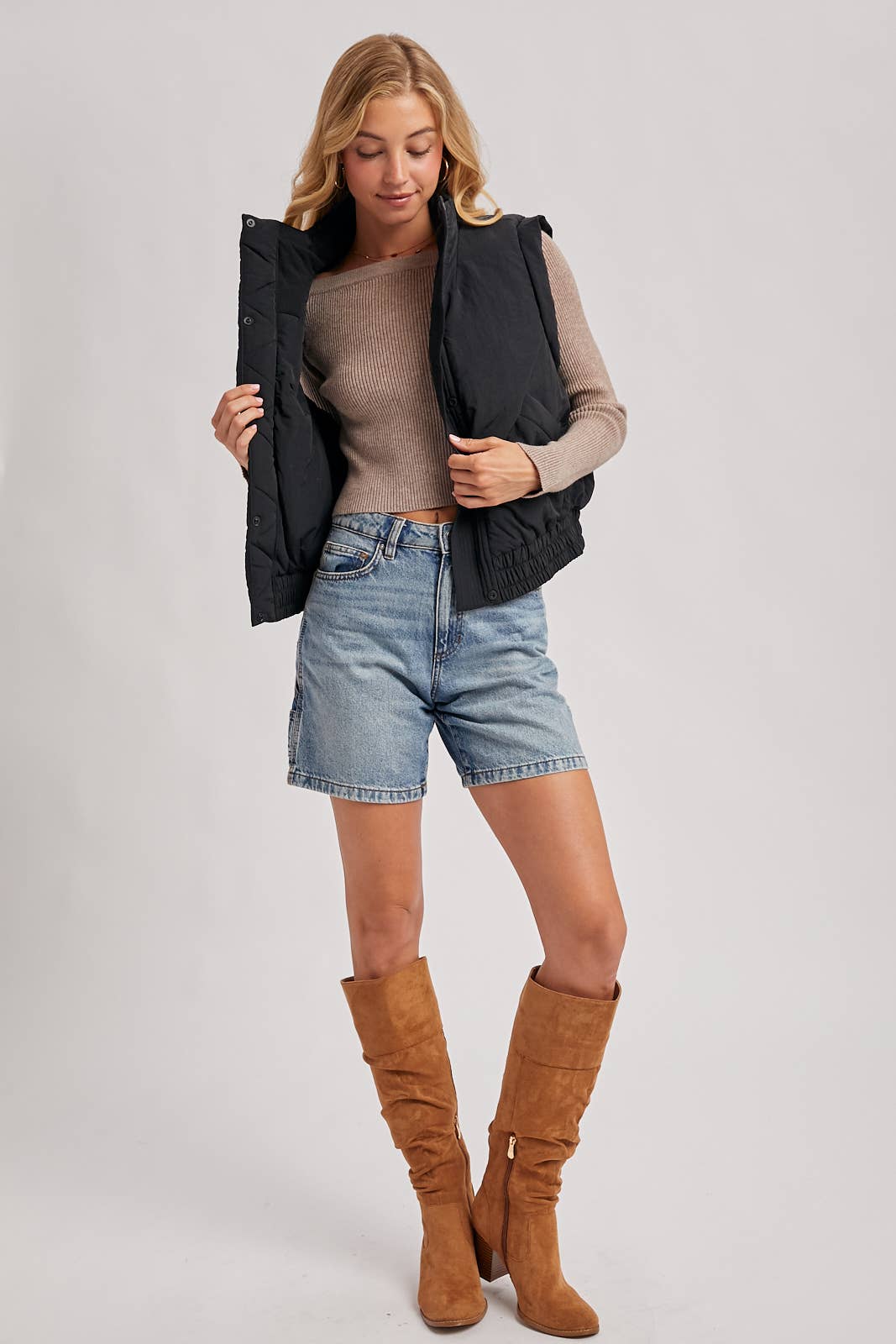 Bluivy - Wholesale Outerwear Vest - Women's - BOMBER STYLE PUFFER VEST WITH POCKETS30